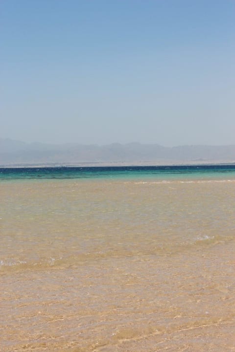 Die vorgelagerte Sandbank Hotel Sheraton Soma Bay Resort