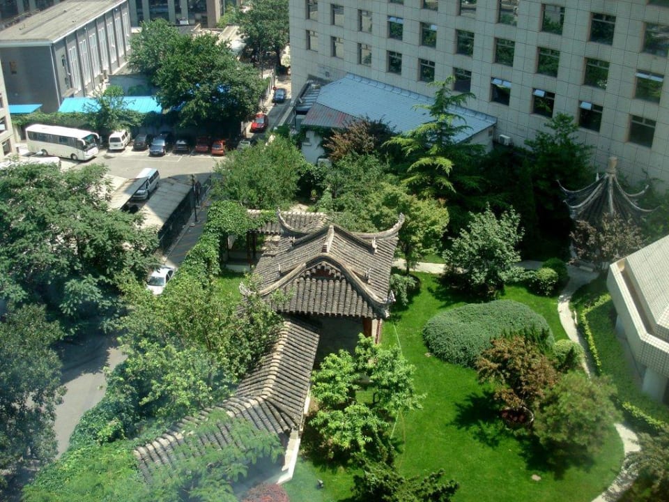 "Ausblick zum Garten" Hotel Beijing Landmark Towers (Peking