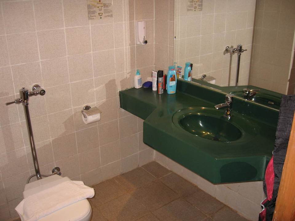Waschbecken mit Toilette Riviera Aqua Park Resort