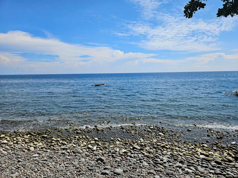 Strand Seaside traveler's Inn by Camiguin Island Home