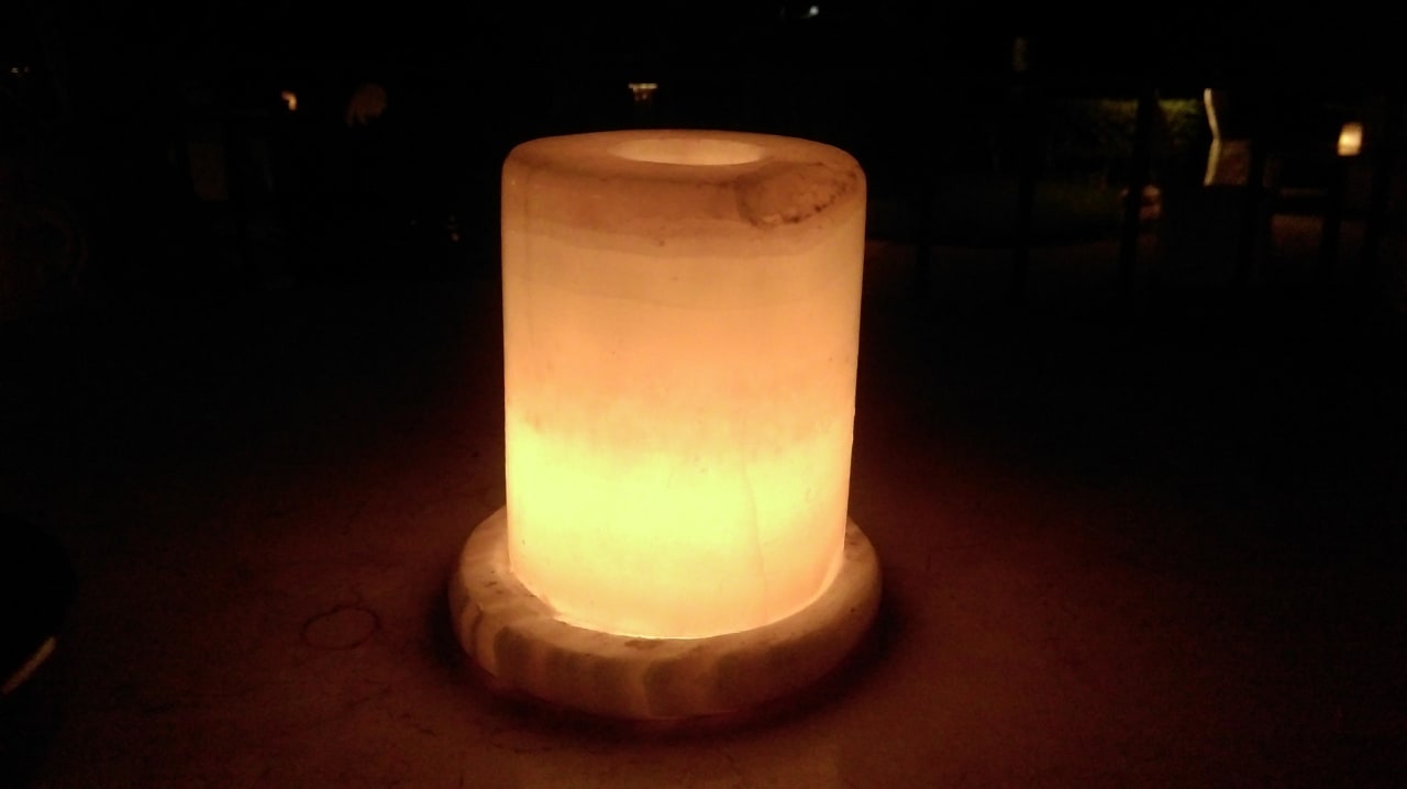 Marmorlicht beim Abendessen Hotel Three Corners Ocean View prestige - Adults only