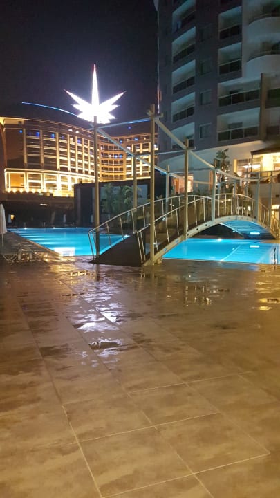 Pool Saturn Palace Resort Hotel