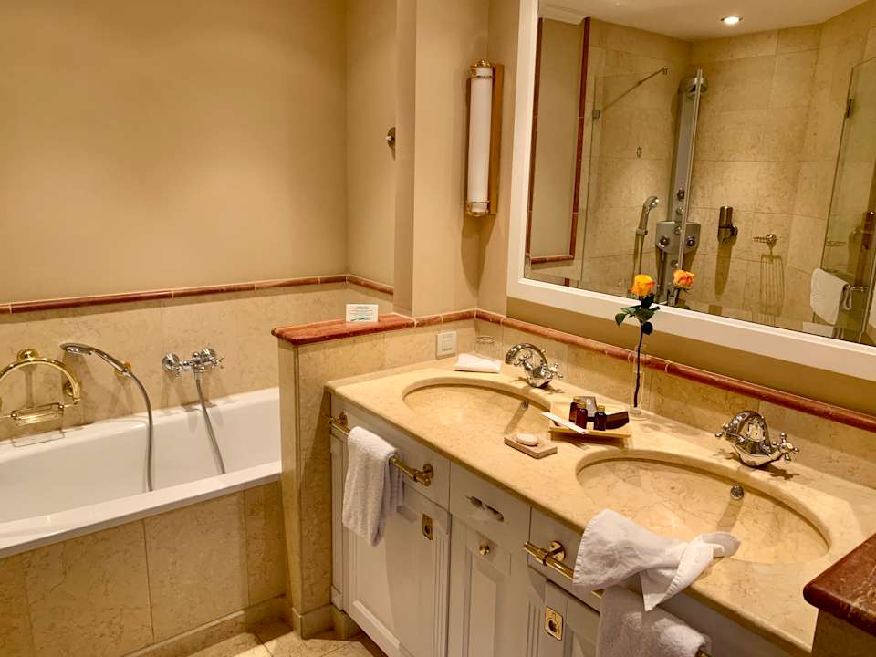 Zimmer Hotel Yachthafenresidenz Hohe Düne