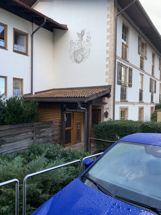 Außenansicht Alm- & Wellnesshotel Alpenhof