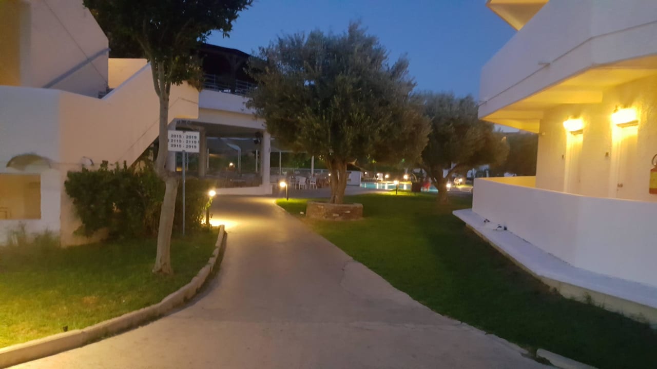 Weg zur Snackbar Cyprotel Faliraki