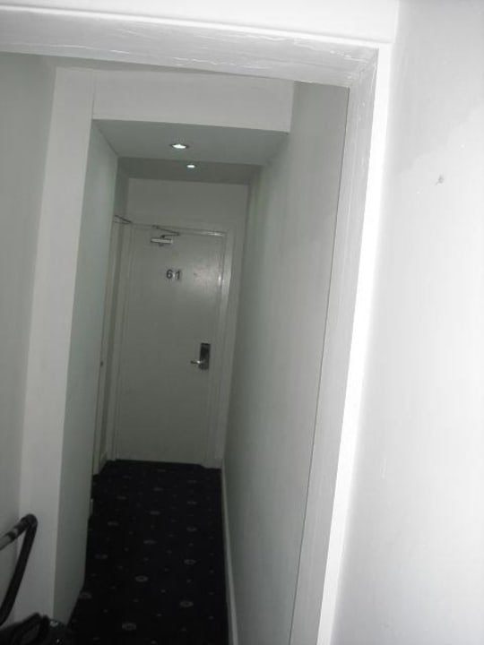 So eng ist's nicht nur im Flur Hotel Euro Wembley