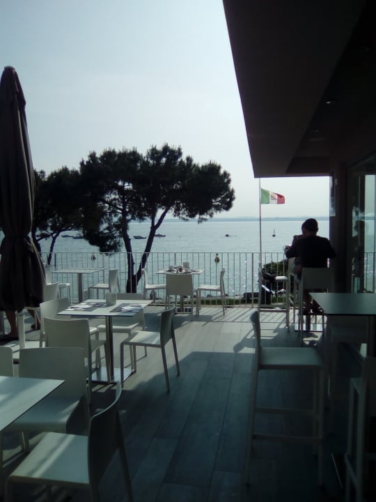 Die Frühstücksterrasse Hotel Lago di Garda
