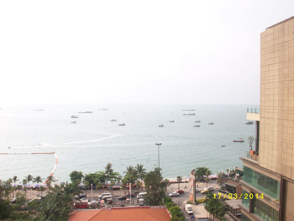 Blick zum Meer Hotel Vtsix Condo Service at View Talay Condo Pattaya