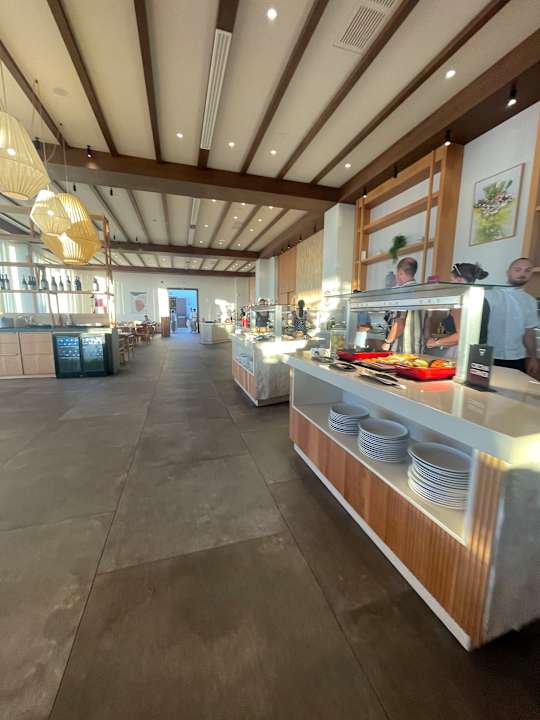 Gastro The Royal Senses Resort, Curio Collection by Hilton