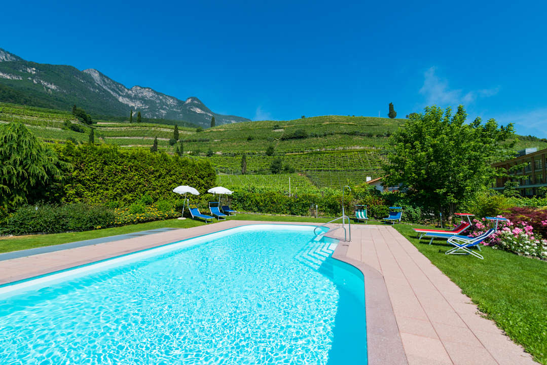 Pool Gasthof Kalterer See Hof