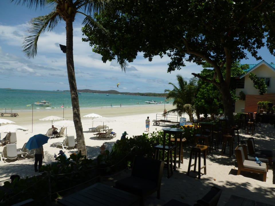 Blick zum Strand Sai Kaew Beach Resort