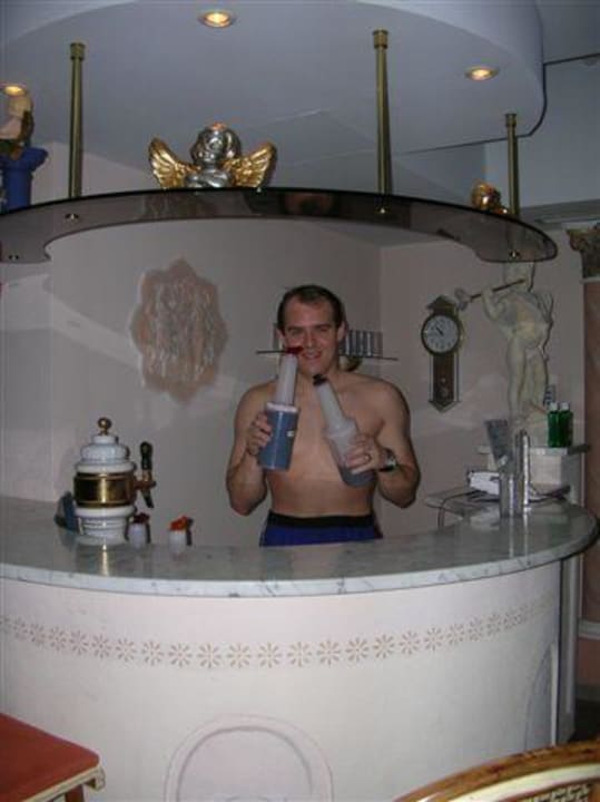 Getränkebar im Wellnessbereich Bergergut - Das Genießerhotel für Paare