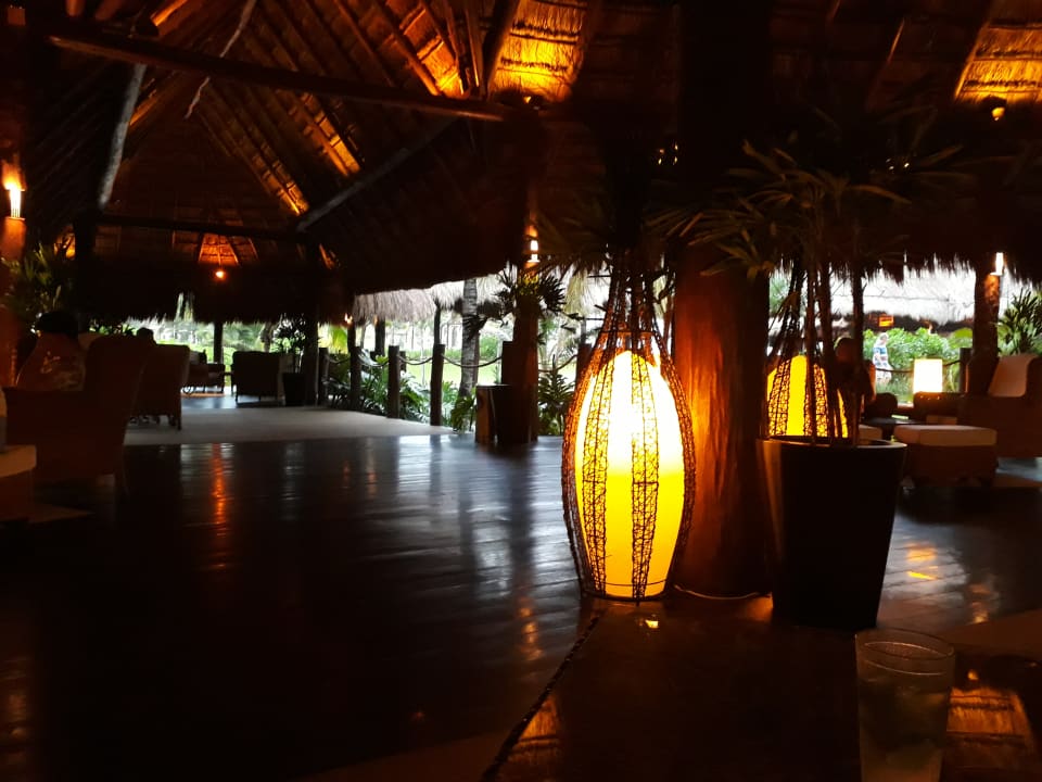 Lobby Akumal Bay Beach & Wellness Resort