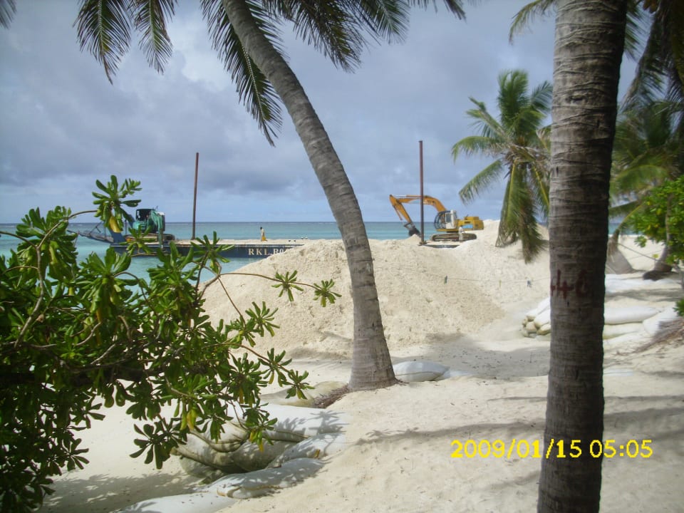 Strandauffüllung  Summer Island Maldives