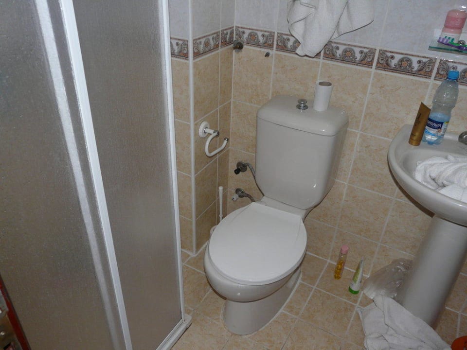 WC Hotel Pink Palace