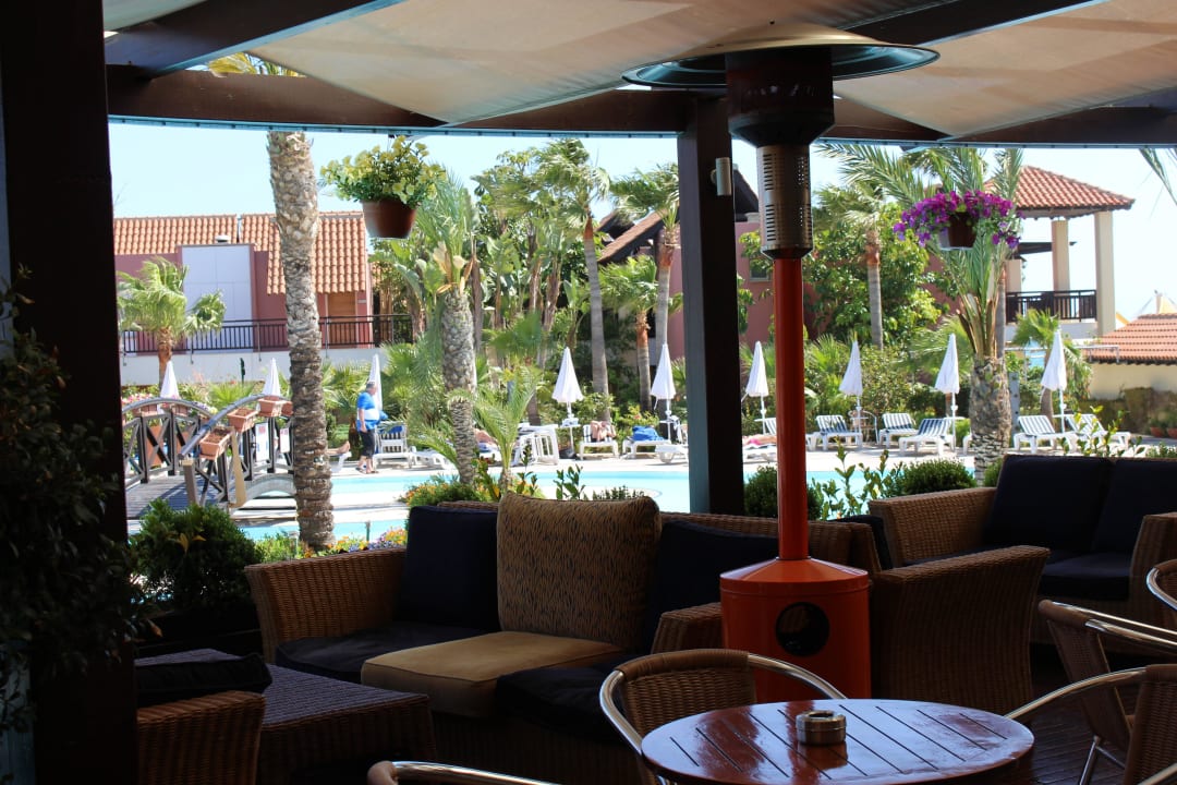 Poolbar ROBINSON CYPRUS