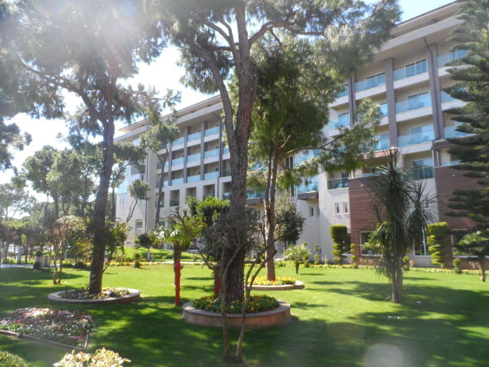 Budynek główny Papillon Ayscha