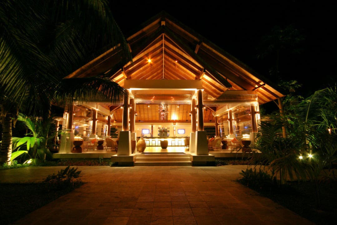 Labriz Silhouette, Bar „Lo Brizan“ Hilton Seychelles Labriz Resort & Spa