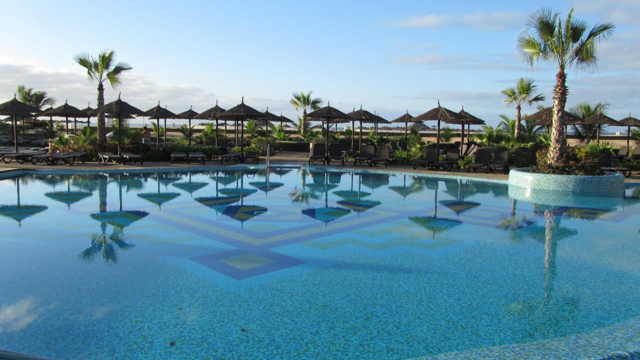 Hauptpool Hotel Riu Touareg