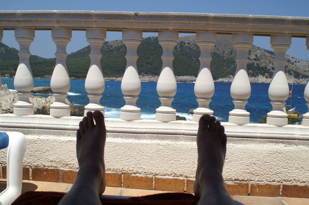 Blick vom Pool aufs Meer Parque Nereida Suites Hotel