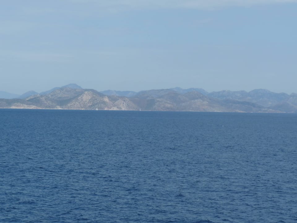 Vue Asterias Beach Resort