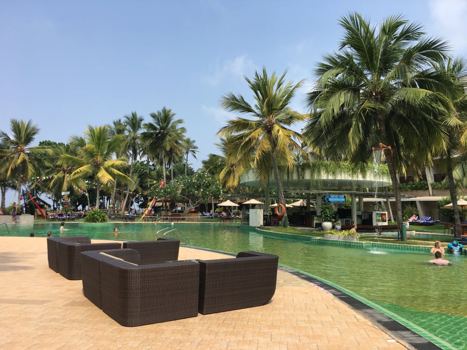 Pool Occidental Eden Beruwala, a member of Barcelo Hotel Group