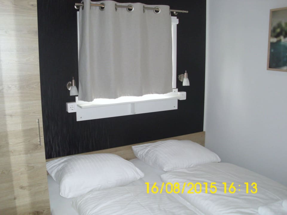 Eines von zwei Schlafzimmer Tropical Islands Resort - Mobile Homes