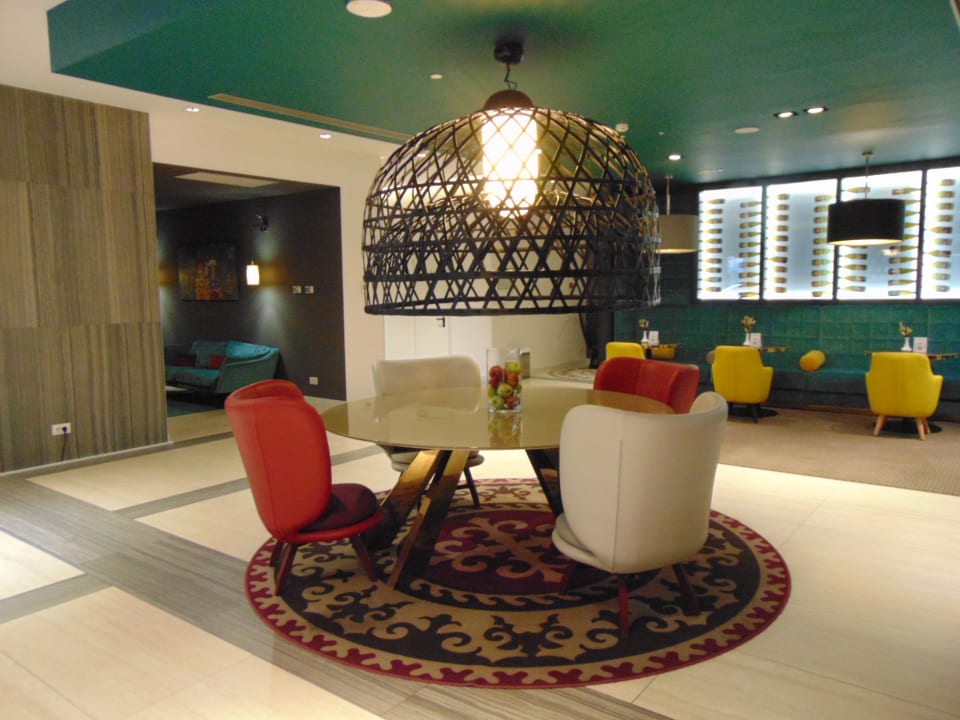 Lobby Mercure Almaty City Center