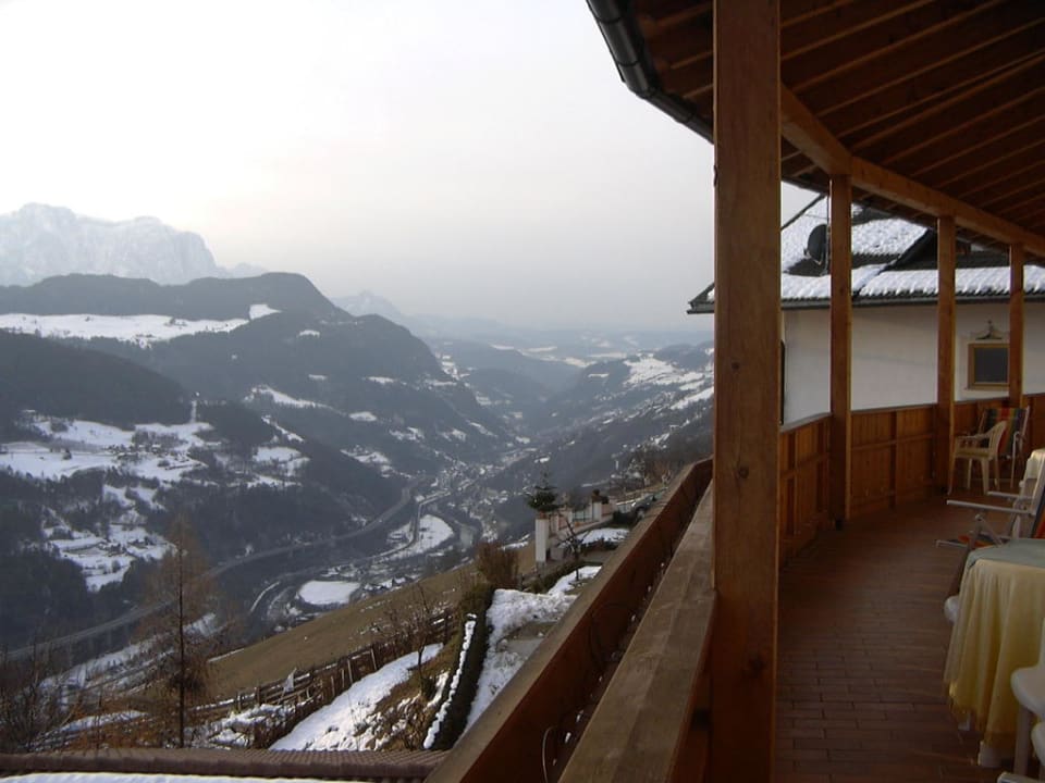 Aussicht ins Tal Berglandhotel Untertheimerhof