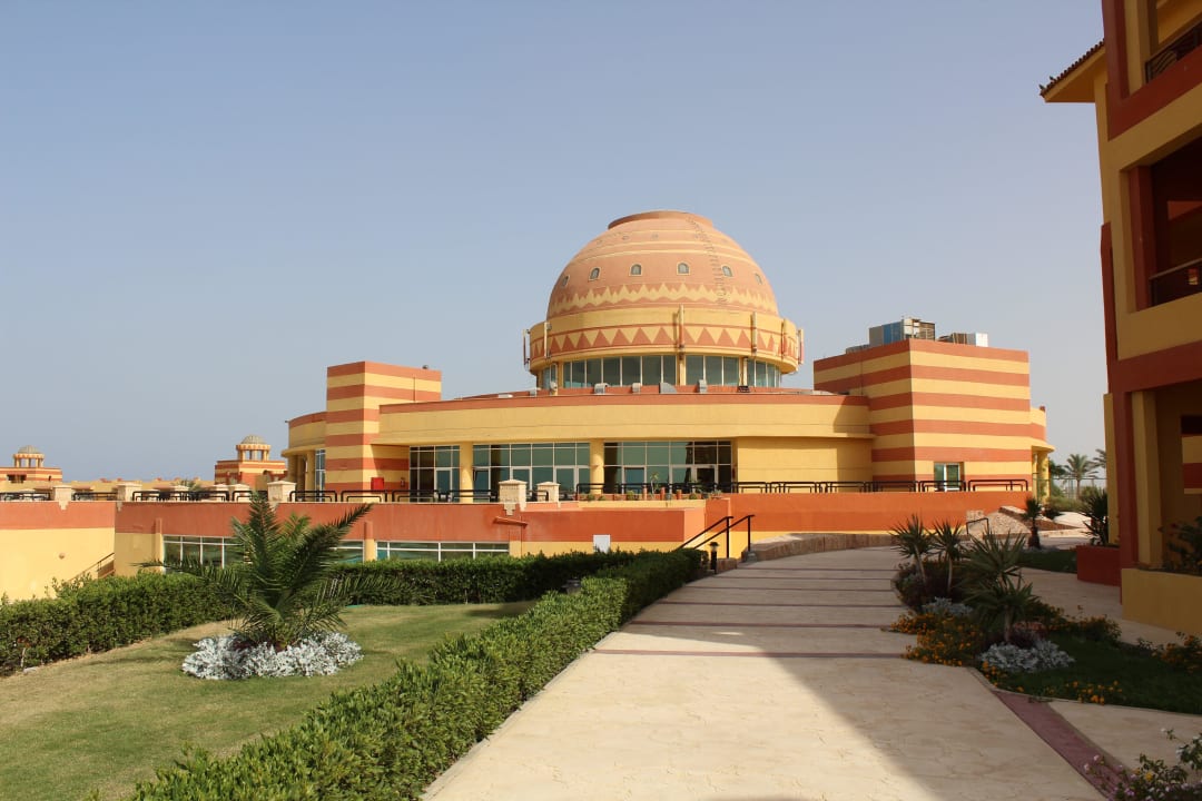 Hauptgebäude Malikia Resort Abu Dabbab