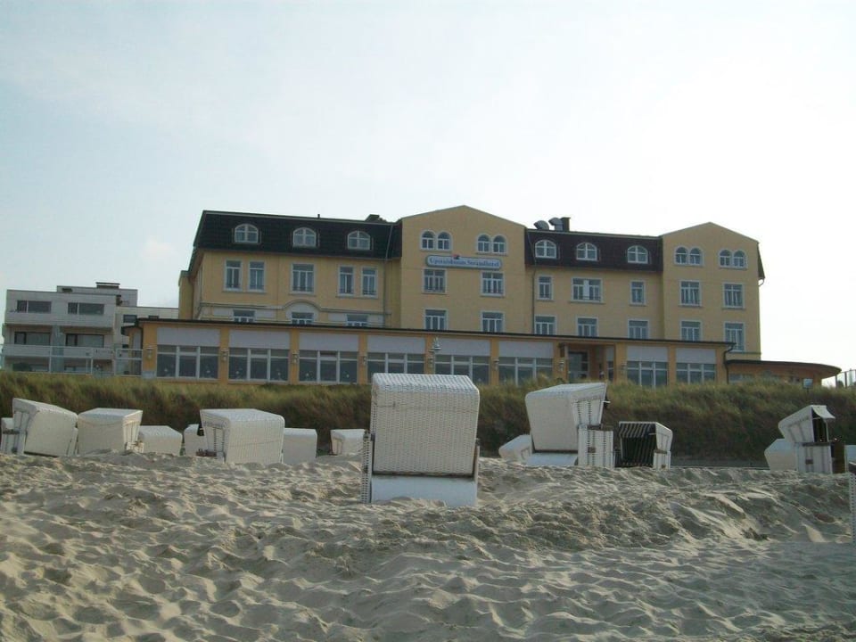 Hotel vom Strand aus Strandhotel Gerken