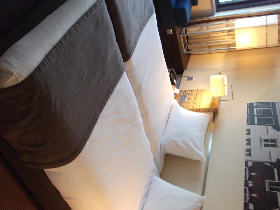 Bett Mövenpick Hotel Amsterdam City Centre