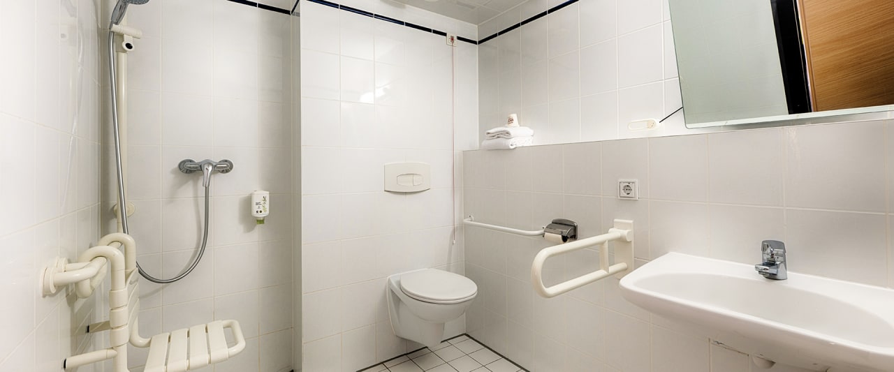 Zimmer B&B Hotel Köln-Frechen