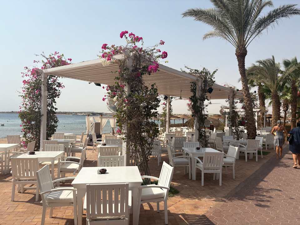 Strand Fort Arabesque Resort, Spa & Villas