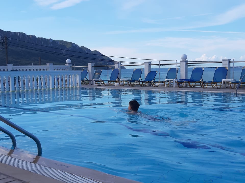 Pool Hotel Belle Helene Beach