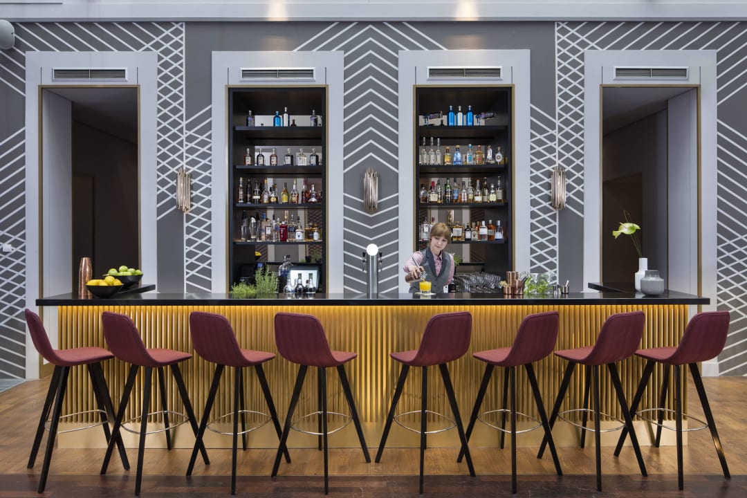 Upside Down Bar art'otel berlin mitte