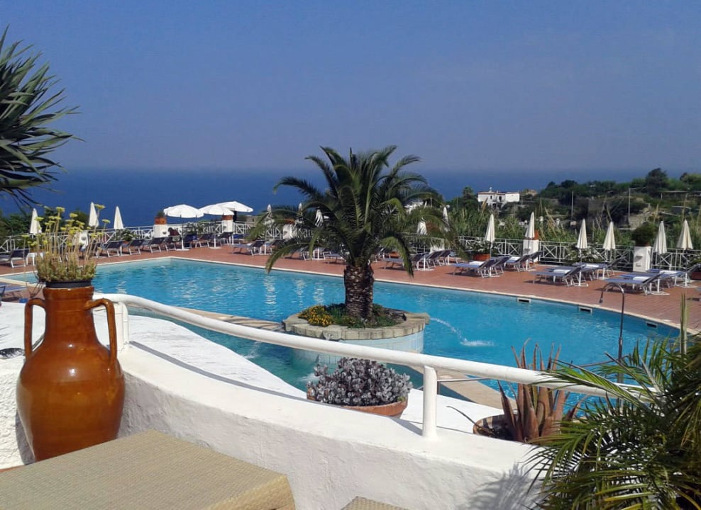 Bagno termale con vista mare. Hotel Paradiso Terme Resort & SPA