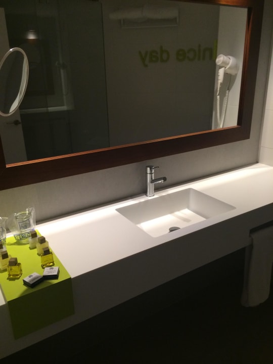 Schönes Badezimmer Hotel Garbi Ibiza & Spa