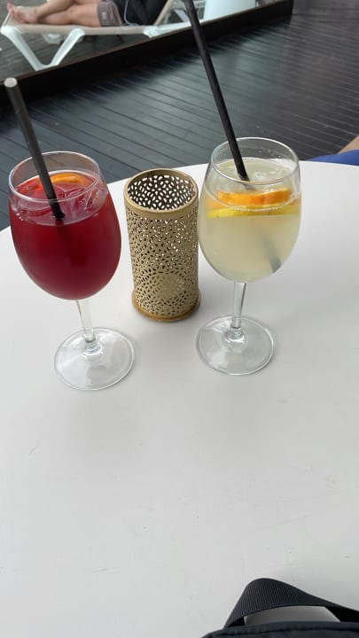 Gastro R2 Romantic Fantasia Suites - Adults only