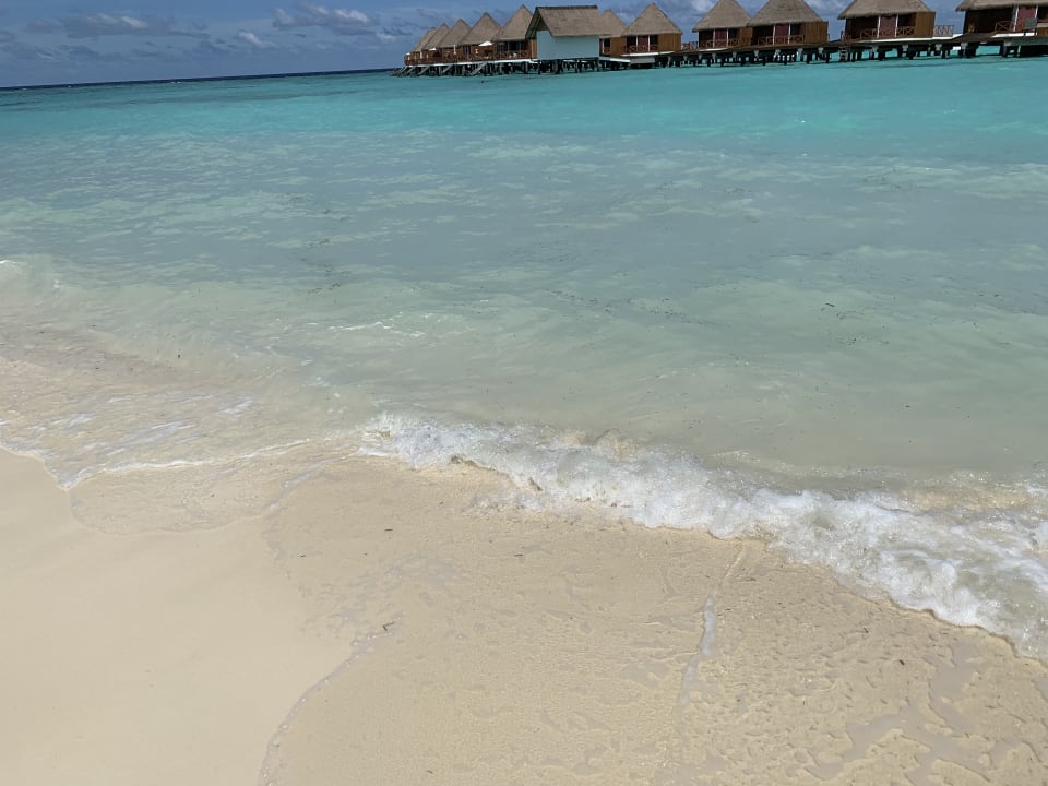 Strand Mercure Maldives Kooddoo Resort