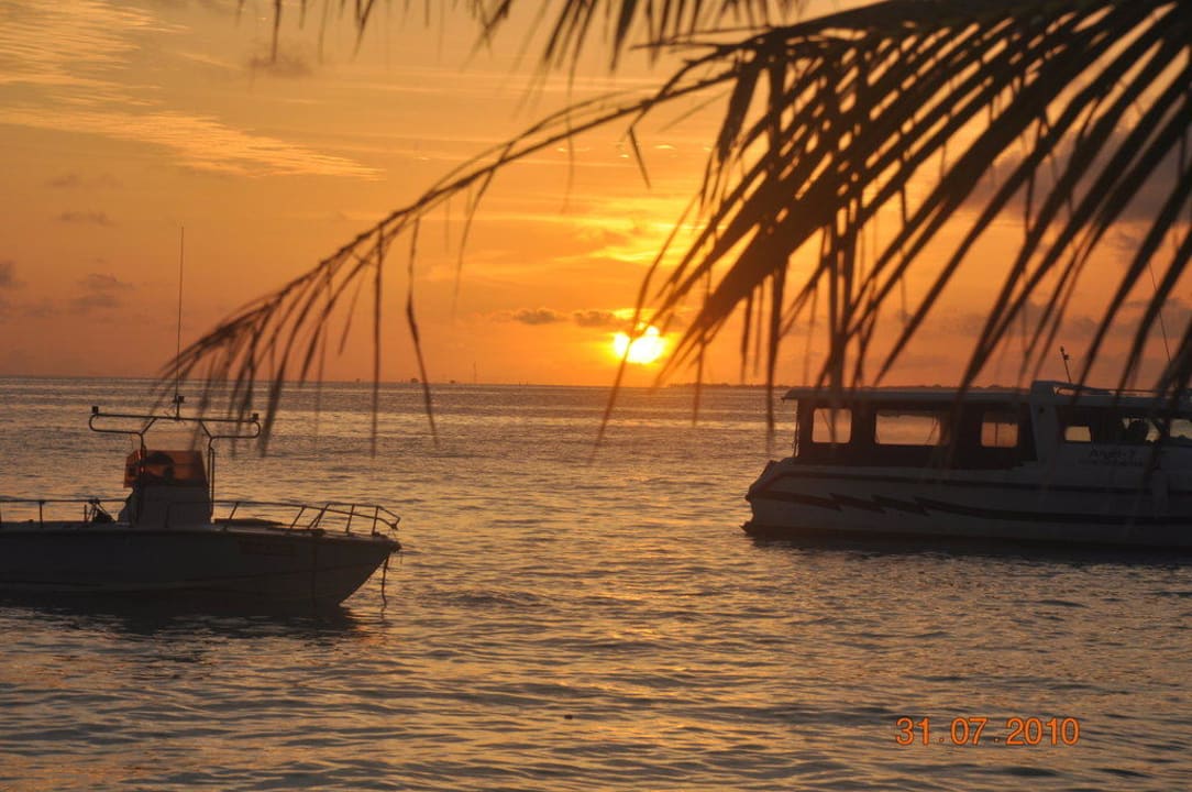 Wschód słońca, sunrise Thulhagiri Island Resort