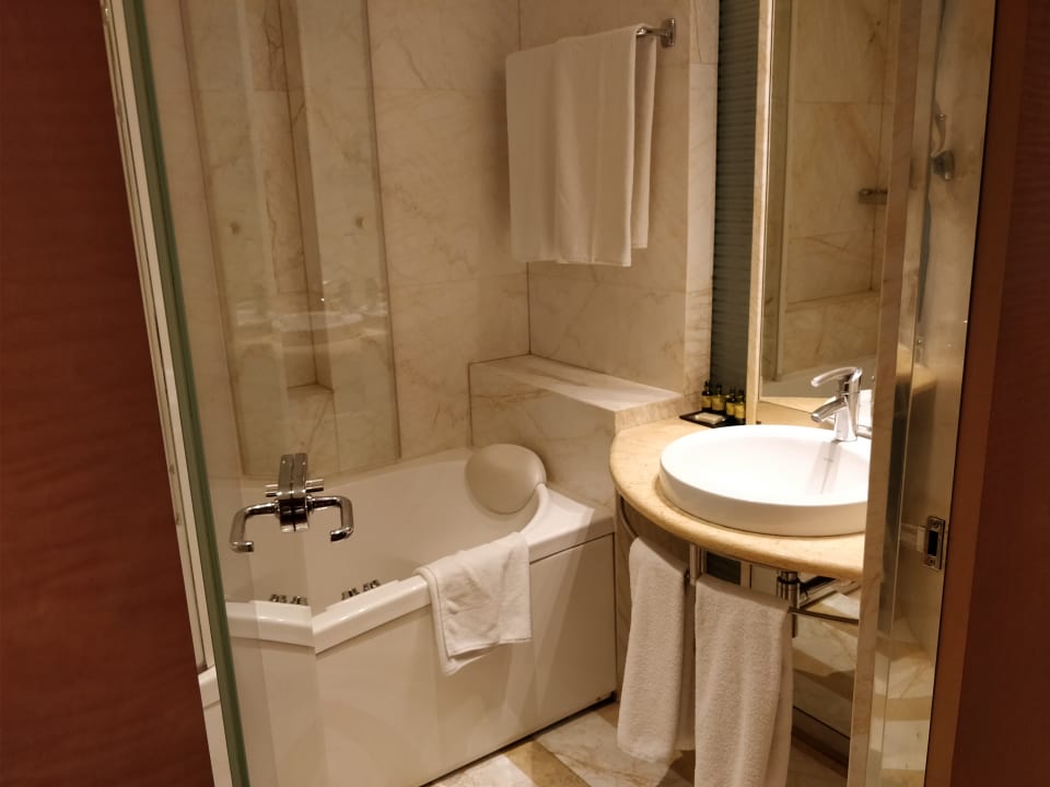 Zimmer Meliá Athens Hotel