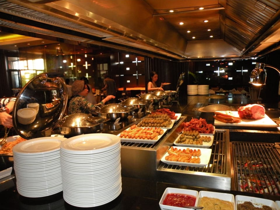 Fruehstuecksbuffet Cafe Mozu Hotel Lebua At State Tower