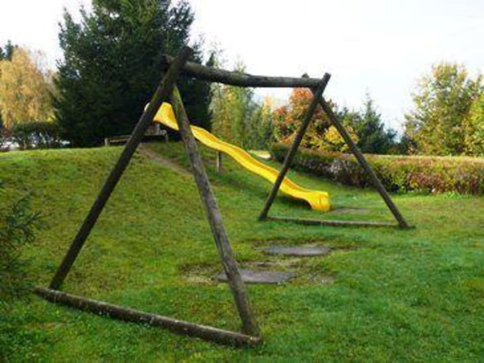 der Kinderspielplatz mit Schaukel Hotel Sunnbichl