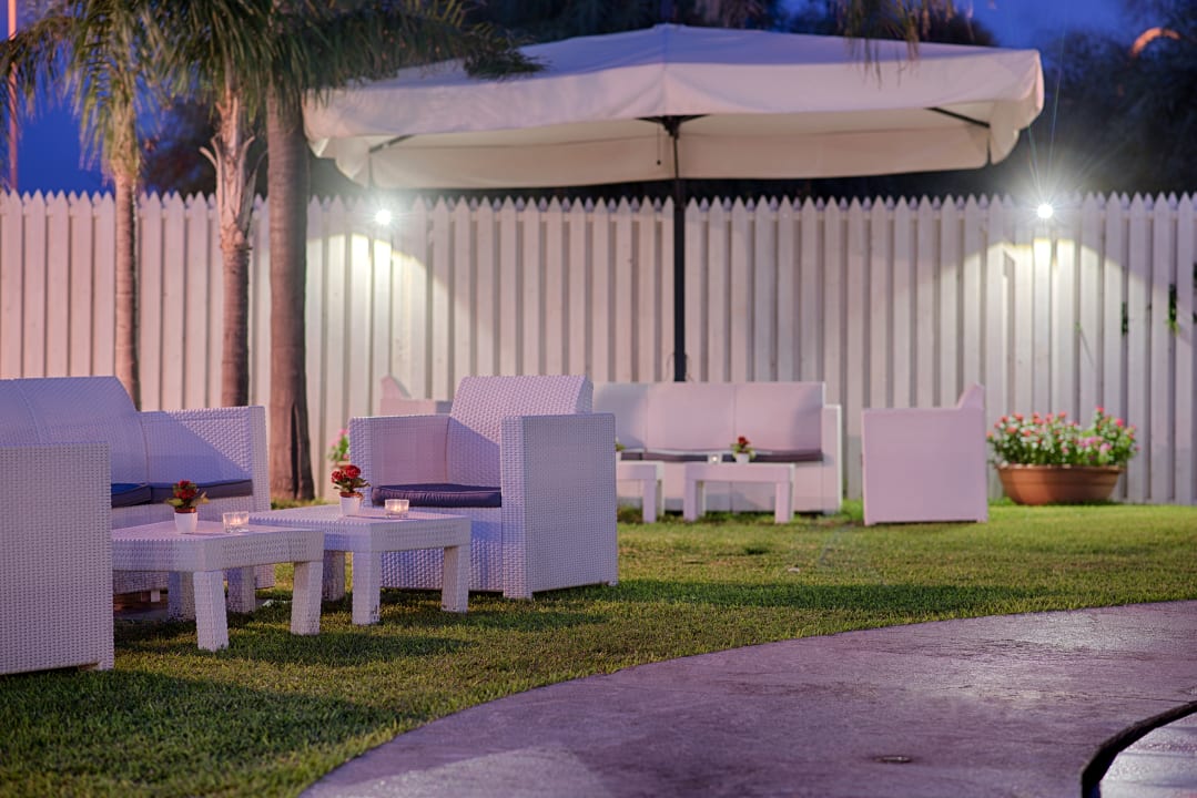 Gartenanlage NH Catania Parco Degli Aragonesi