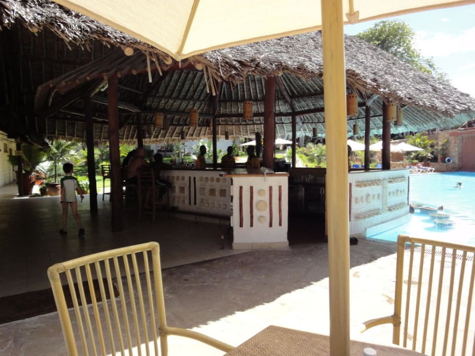 Poolbar am Maridadi Pool Baobab Beach Resort & Spa