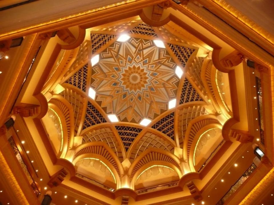 Im Eingangsbereich des Hotels Emirates Palace Mandarin Oriental