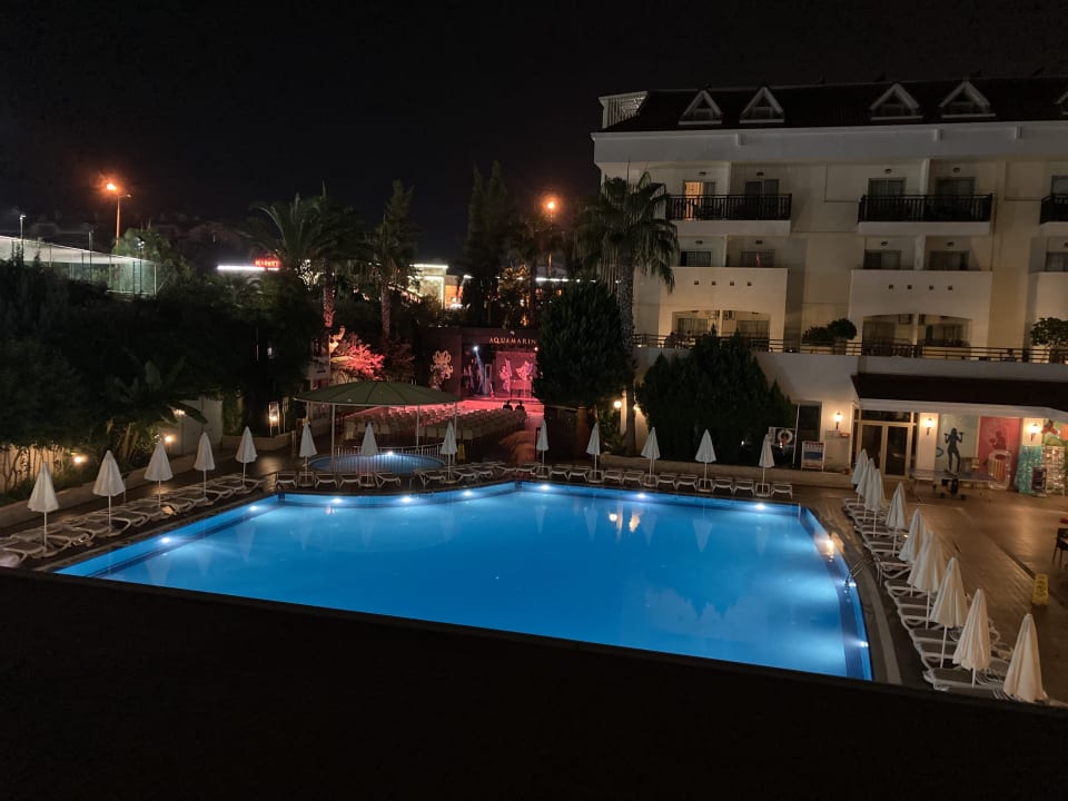 Pool Side Aquamarin Resort & Spa