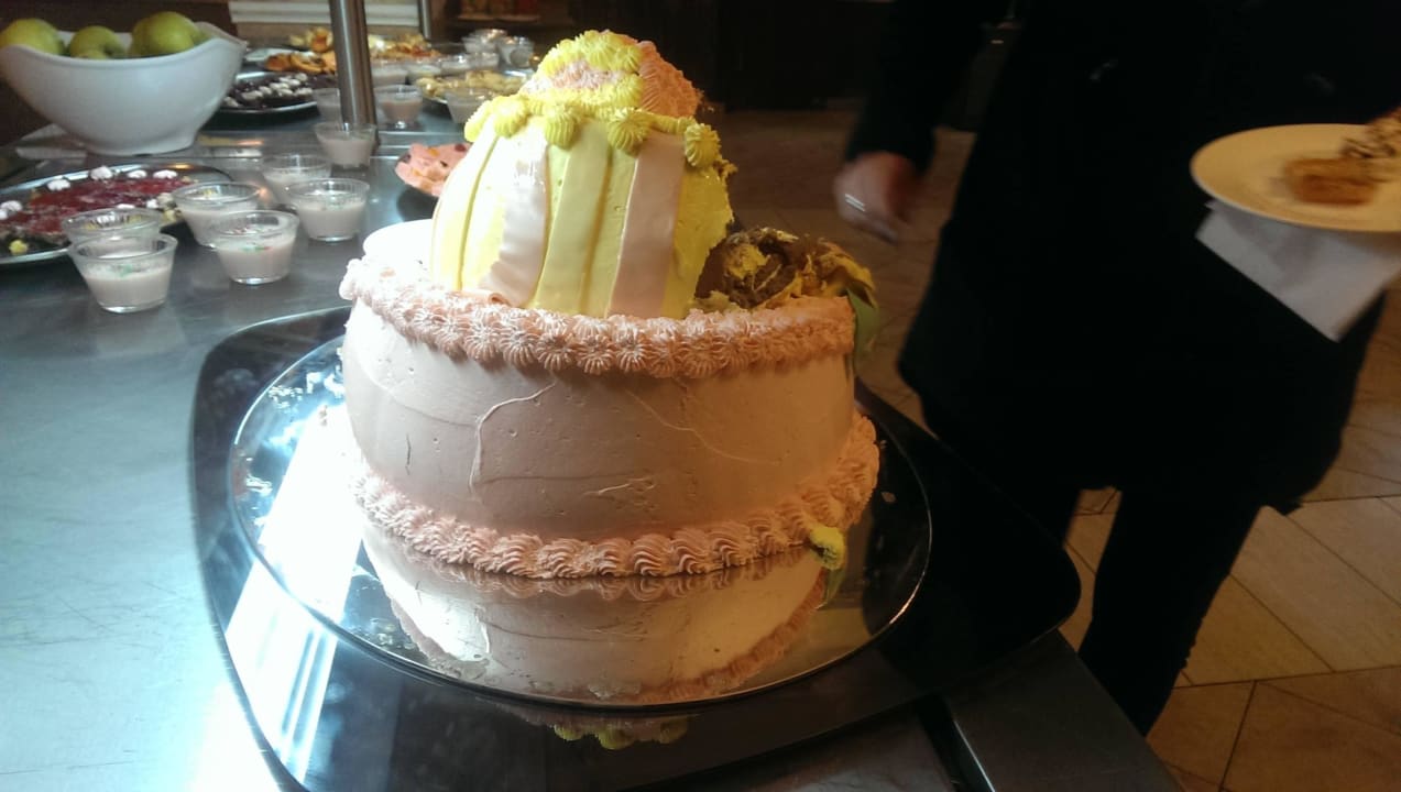 Sahnetorte HI Hotels Imperial Resort