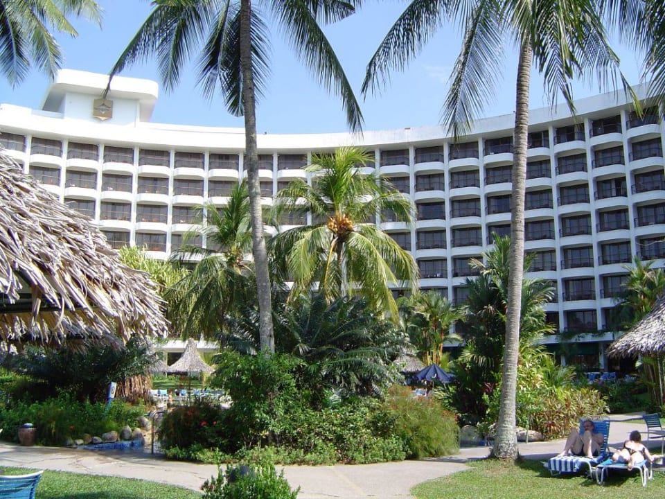 Aussenansicht Hotel Shangri-La Golden Sands Resort